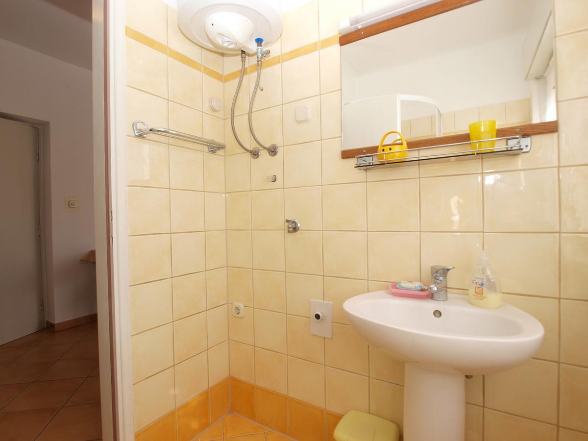 Apartments Mirela 1554 Pula Ngoại thất bức ảnh