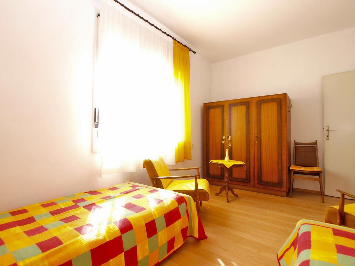 Apartments Mirela 1554 Pula Ngoại thất bức ảnh