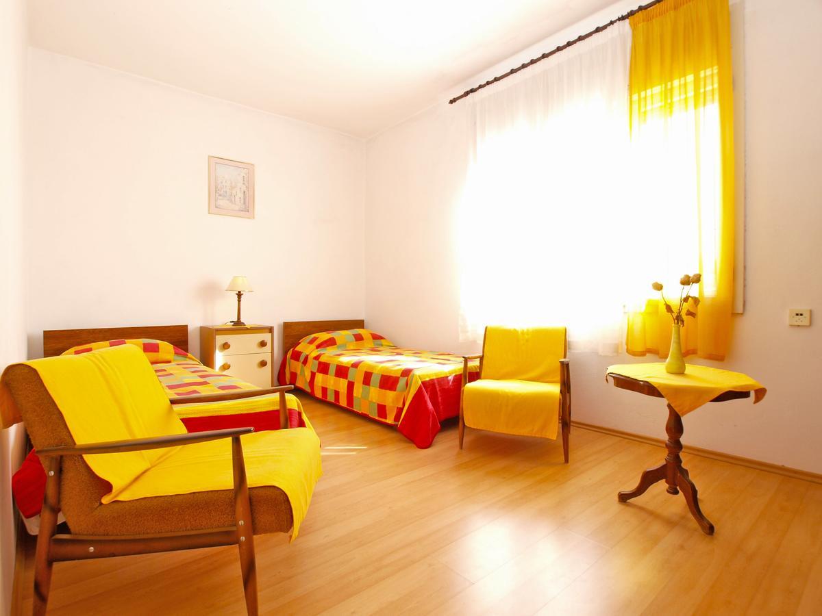 Apartments Mirela 1554 Pula Ngoại thất bức ảnh