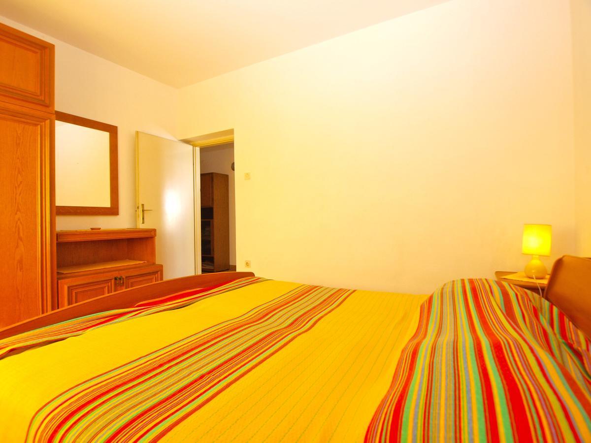 Apartments Mirela 1554 Pula Ngoại thất bức ảnh